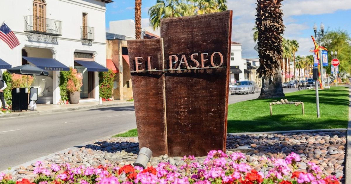 The El Paseo sign for the world famous Palm Desert Shopping District